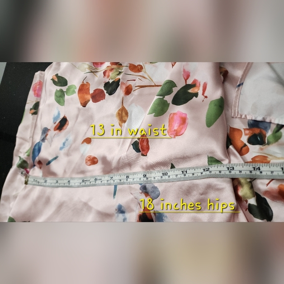 SHEIN Floral Draped Crisscross Tie Back Satin Cami Dress. Size: Small - Picture 11 of 12